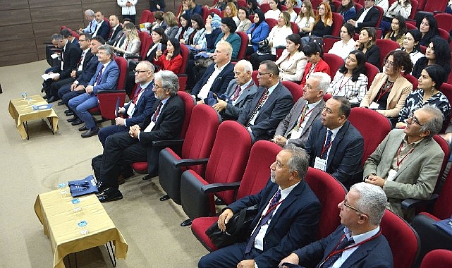 EÜ’de “Türk Dünyası Modernleşmesi: Türk Dünyası Hikâye ve Roman Sempozyumu”